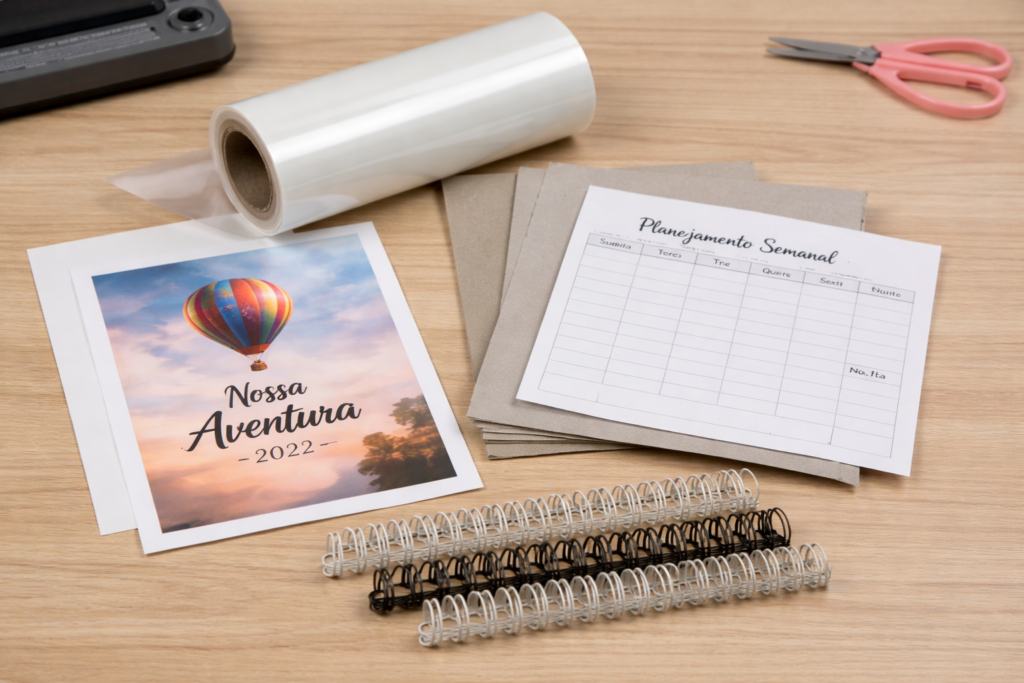 Materiais utilizados na encadernação com encadernadora para produção de agendas